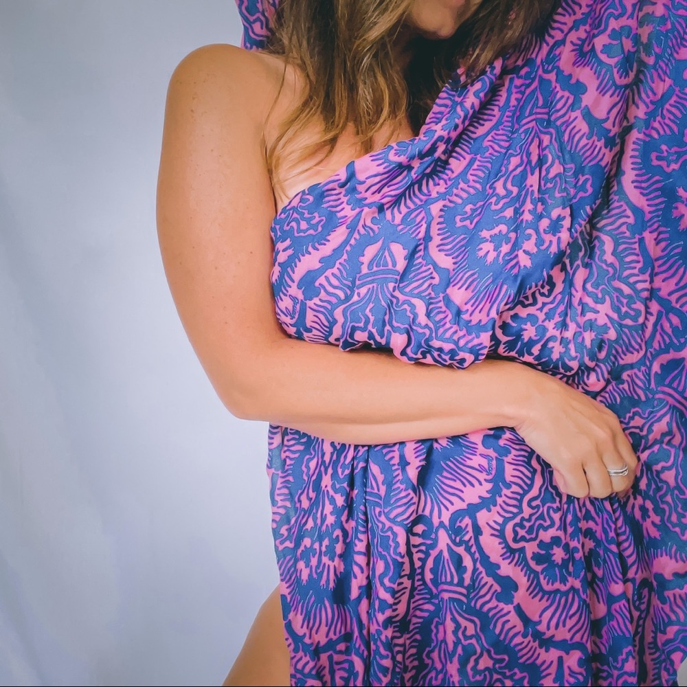Juicy Couture Oversized Blue Pink Paisley Scarf Wrap Shawl Very Soft 100% Silk
